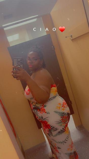 Chinaa, 26  female escort, Ocala