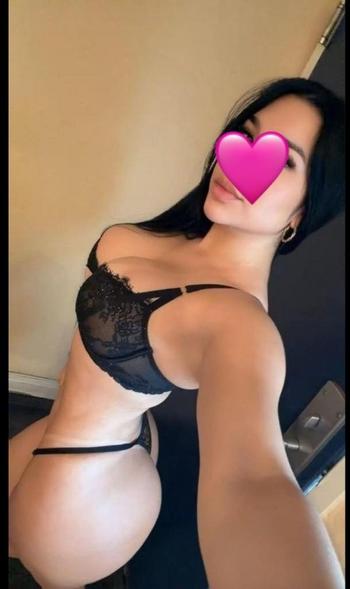 PAOLA, 24  female escort, Ocala
